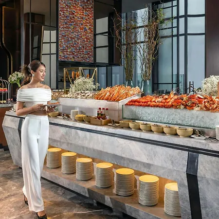 Vinpearl Landmark 81, Autograph Collection-2