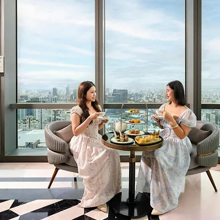 Vinpearl Landmark 81, Autograph Collection-3